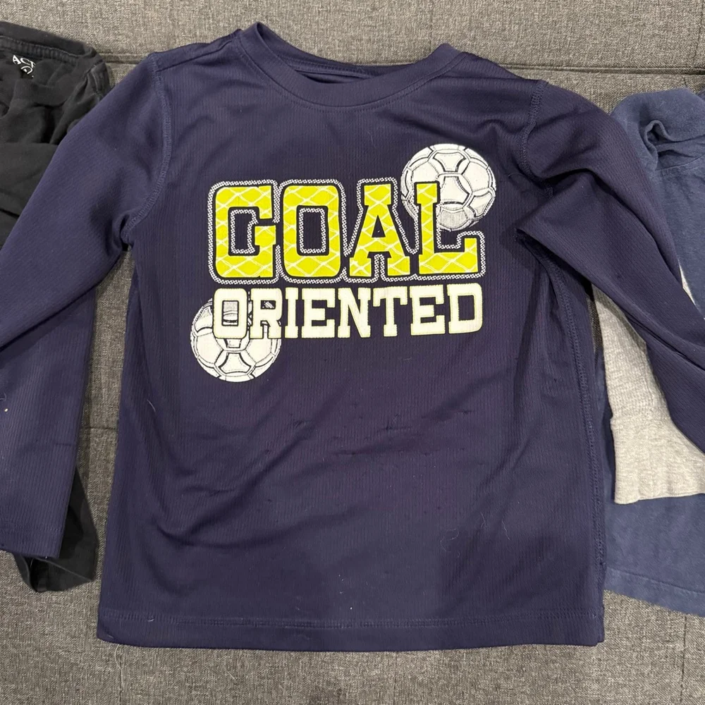 Long-Sleeve Shirt Bundle Size S (5/6) Skeleton Dinosaur Soccer Tee